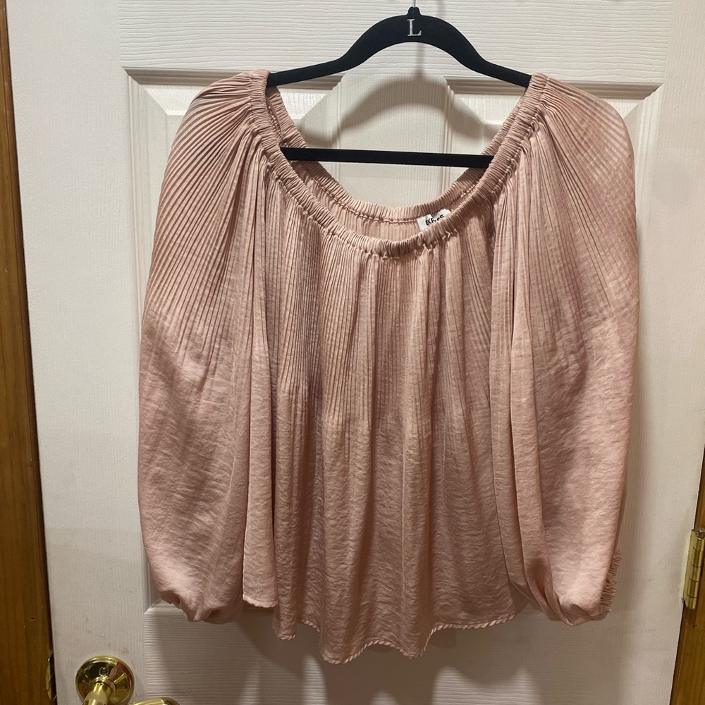 Women’s blouse